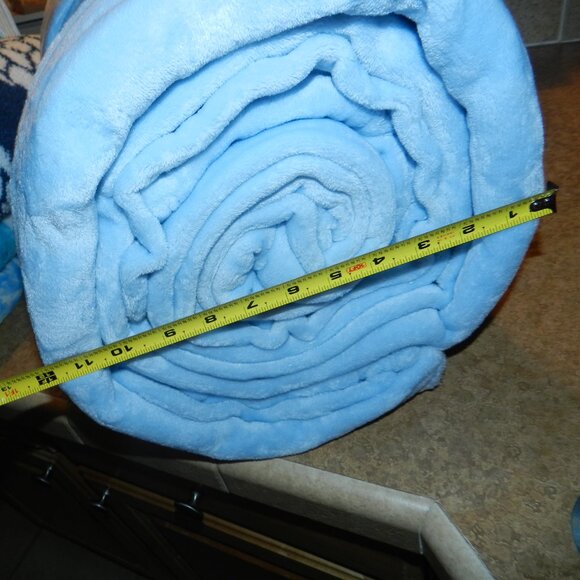 London Fog Dusty Blue Heavyweight Plush Blanket Bigger then King XXL🆕📦🏃🏻💨⚡ - Picture 6 of 16